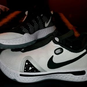 Big Boys Nike Paul George